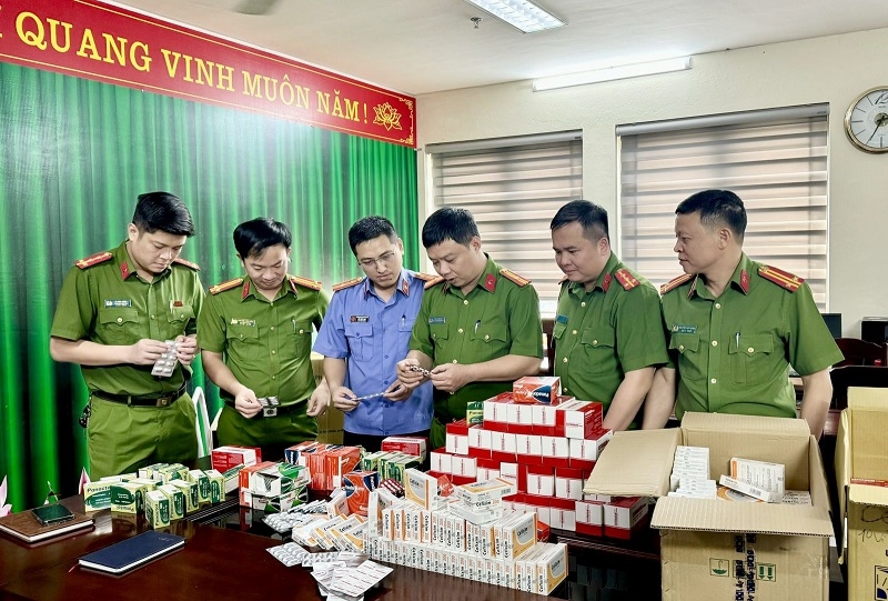 Thông tin vụ triệt phá đường dây thuốc giả